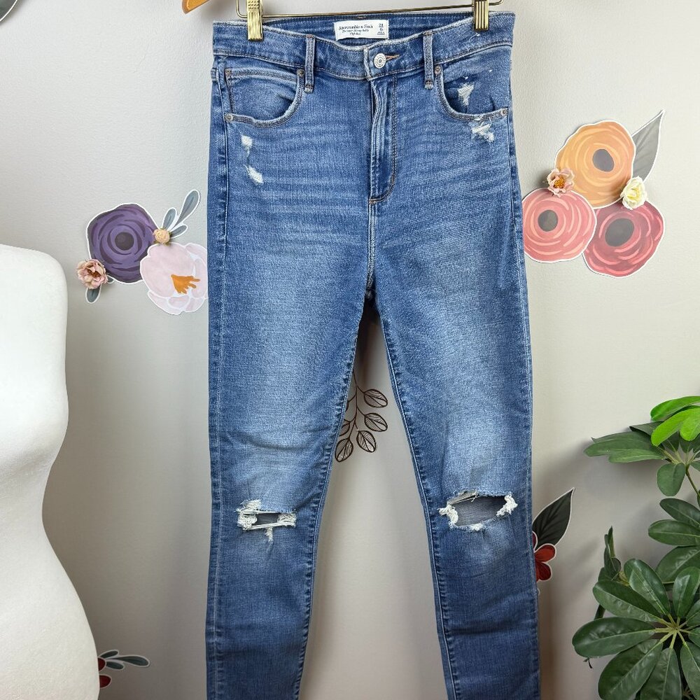 Abercrombie & FItch Super Skinny High-Rise Ankle Jean - Size - 6